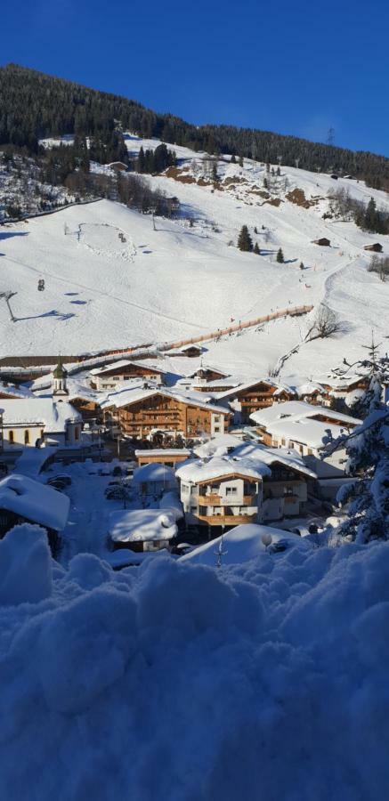 Alpenrose Hotel-Garni Gerlos Exterior photo